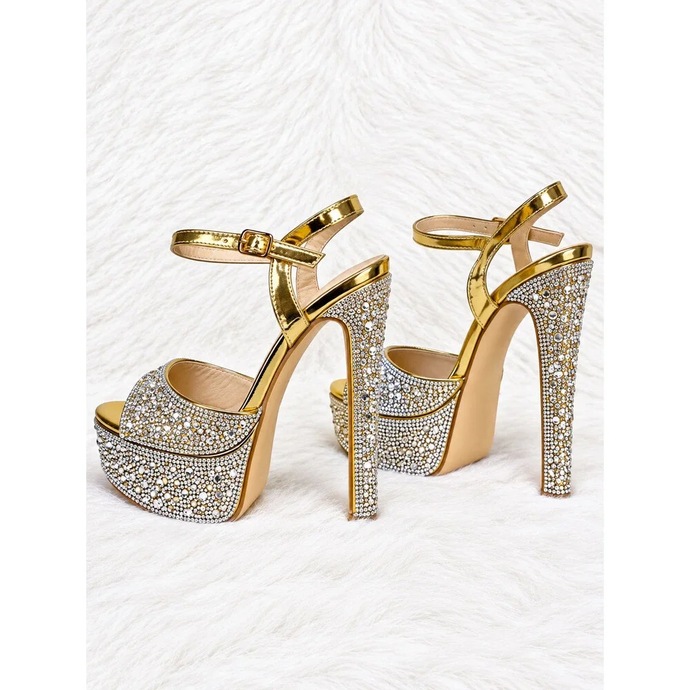NIB Rihbah Rhinestone Platform 5